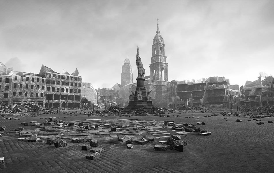 Schwarz-weiß-Foto des zerstörten Altmarkts mit übrig gebliebenen Dresdener Siegesdenkmal in der Mitte.